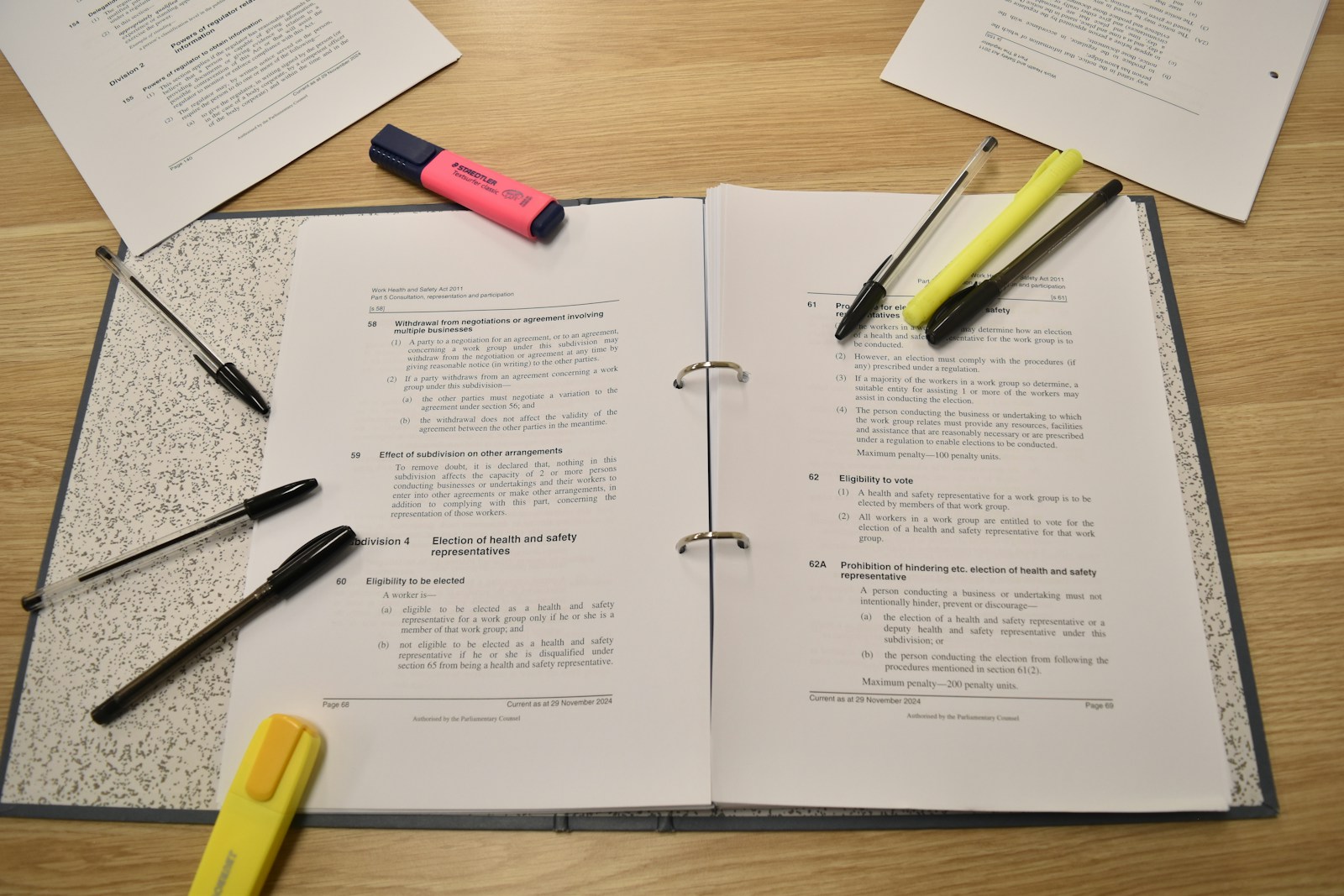 Highlighter & Pen Set
